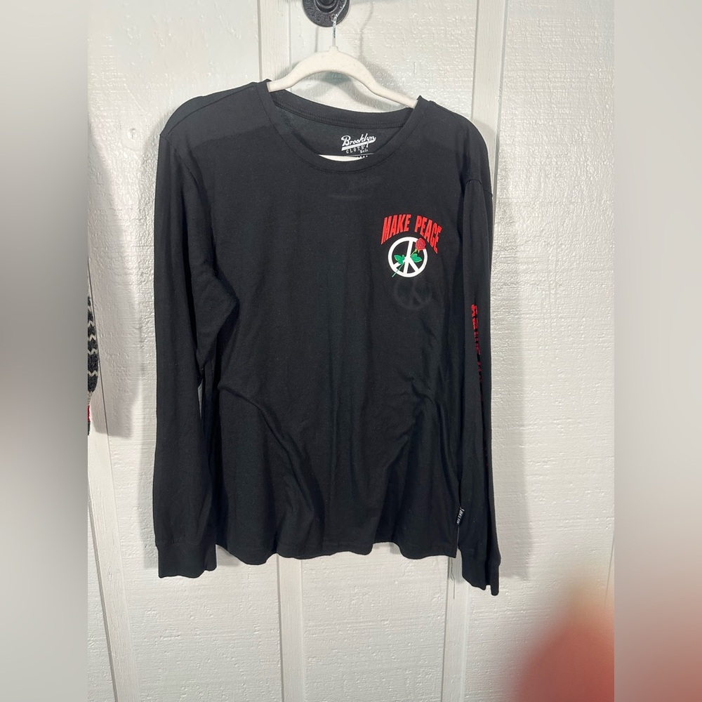 Brooklyn Cloth Black. Long Sleeve Tshirt Size Large EUC